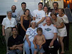 Journal_Day_01_Family_At_Grandmas.jpg (20388 bytes)