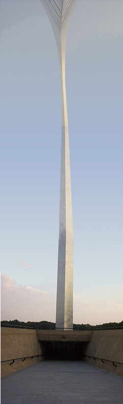 Journal_Day_08_Panoramic_Arch.jpg (9384 bytes)