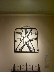 Journal_Day_15_SORC_Sculpture_In_Museum.jpg (10020 bytes)